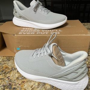 Kizik sneakers shoes / wide. Athens